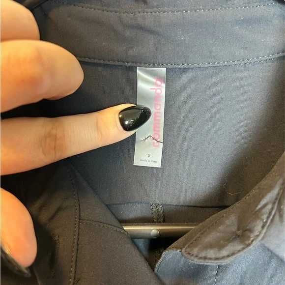 Commando Nylon Classic Everyday Workwear  Black Button Down Top Size Small - Picture 2 of 4